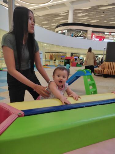 091 Jasmine goes to Grannys UK 025