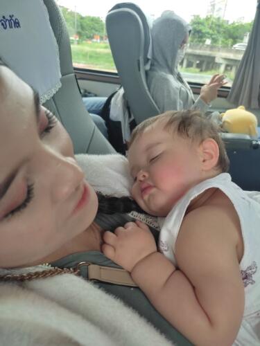 091 Jasmine goes to Grannys UK 108