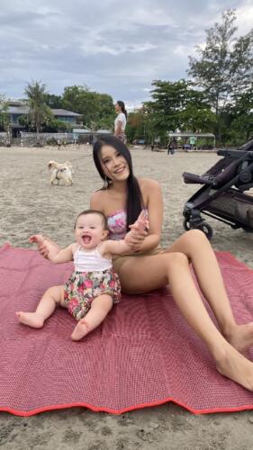 091 Jasmine goes to Grannys UK 11006